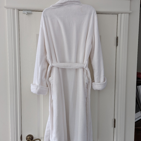 Bath robe size XL white excellent condition ✨ - Picture 12 of 12